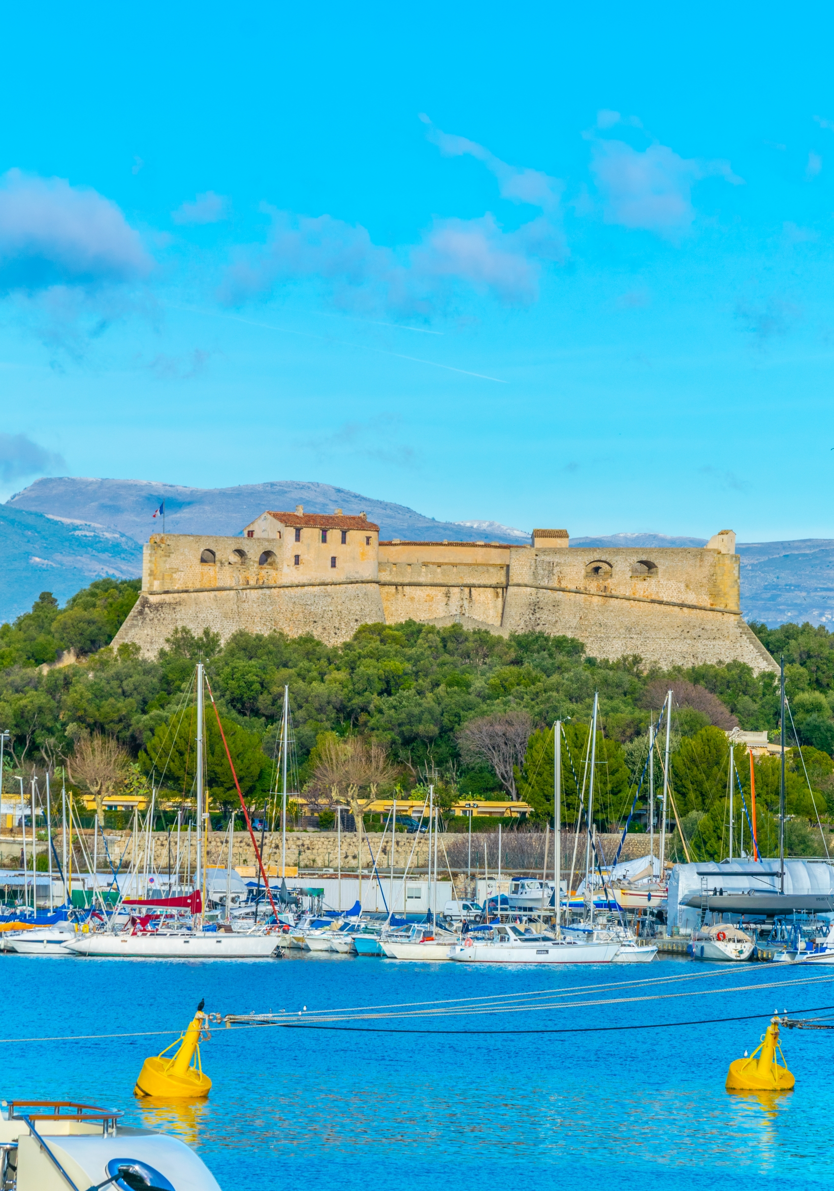 Monthly rental Antibes near Fort Carré Port Vauban and the French Riviera