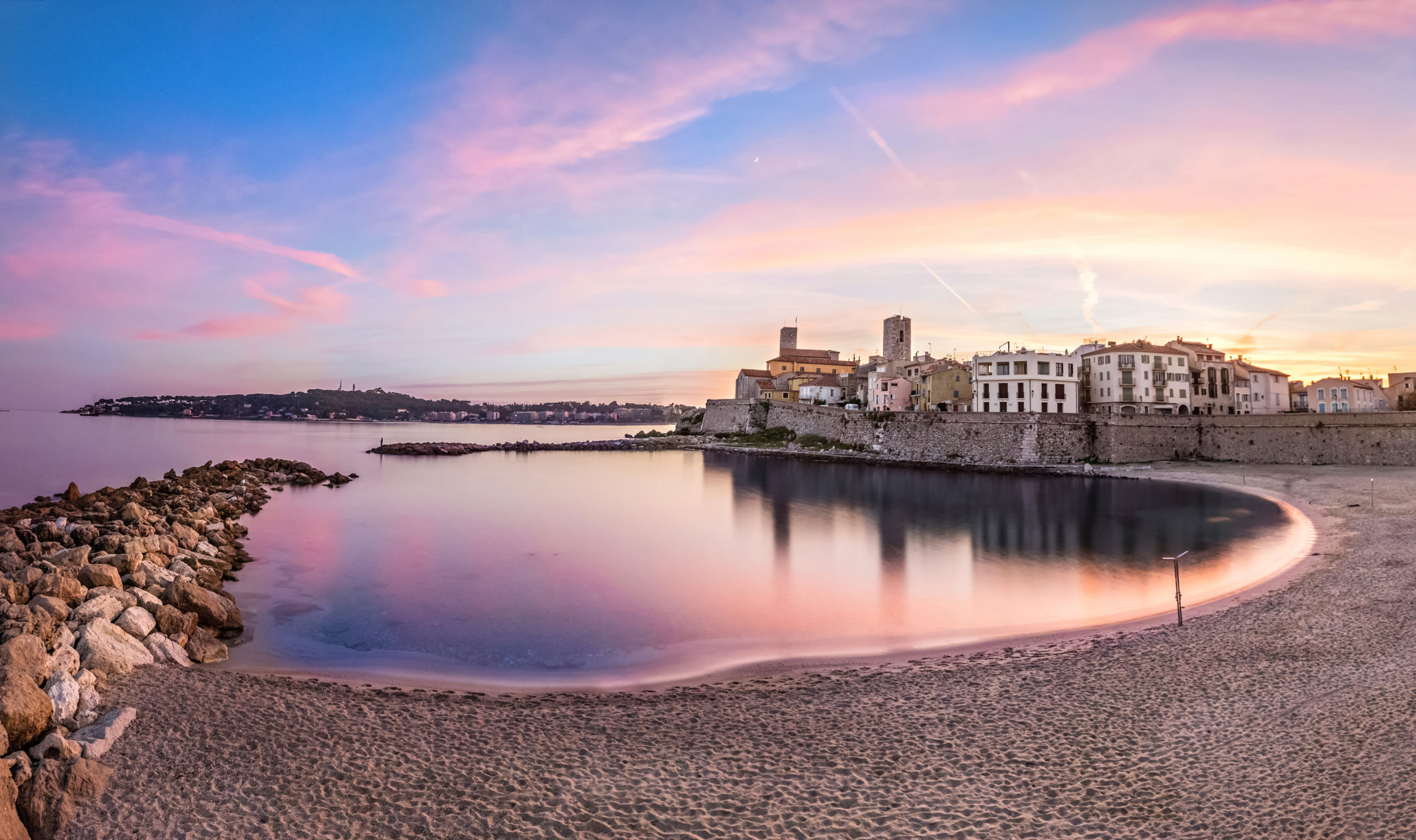 Where to stay in Antibes close to Gravette Beach and the Mediterranean sea